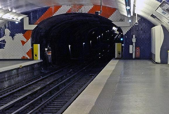 Métro Cadet