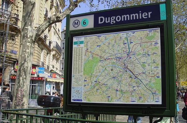 Métro Dugommier