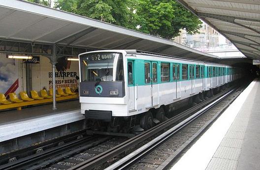 Métro Passy