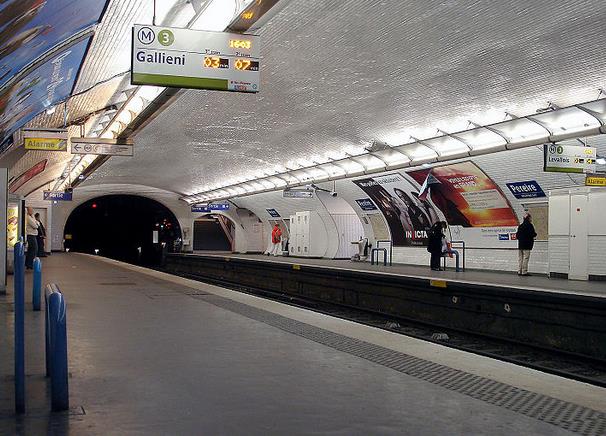 Métro Pereire