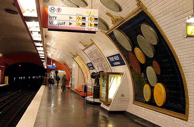 Métro Pont Neuf