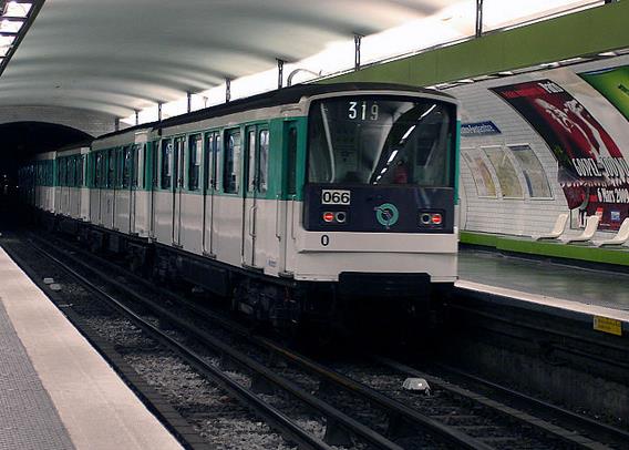 Métro Quatre Septembre